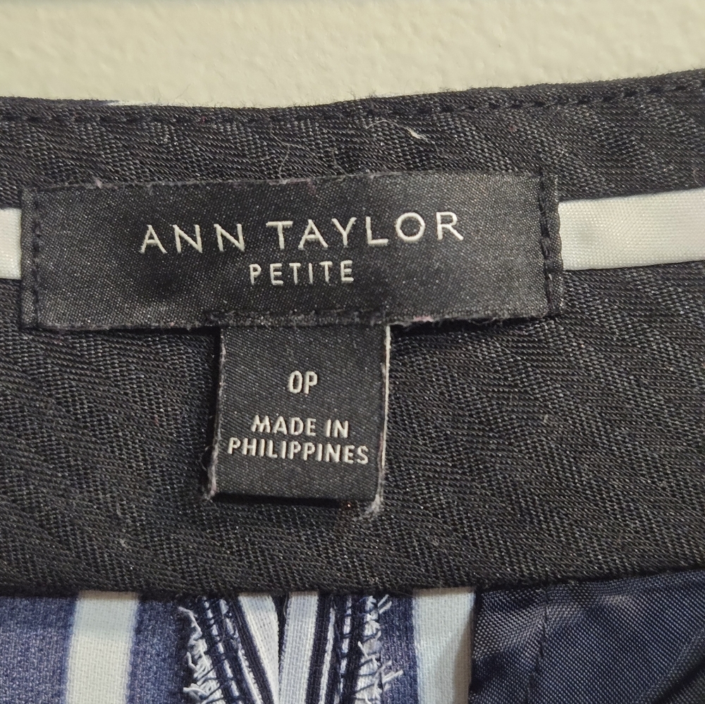 Ann Taylor Blue and White Striped Wide Leg Pants - Picture 3 of 12